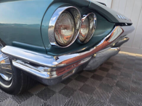 1964 Ford Thunderbird