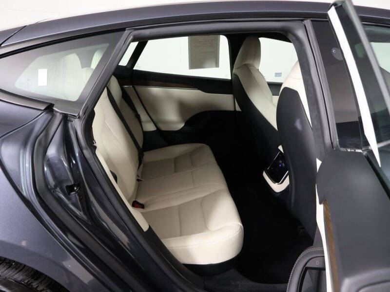 2022 Tesla Model S