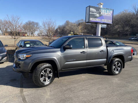 2016 Toyota Tacoma for sale at Lewis Blvd Auto Sales in Sioux City IA