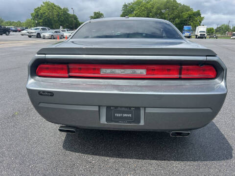 2012 Dodge Challenger SXT