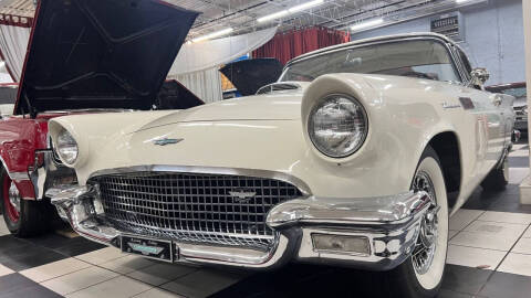 1957 Ford Thunderbird