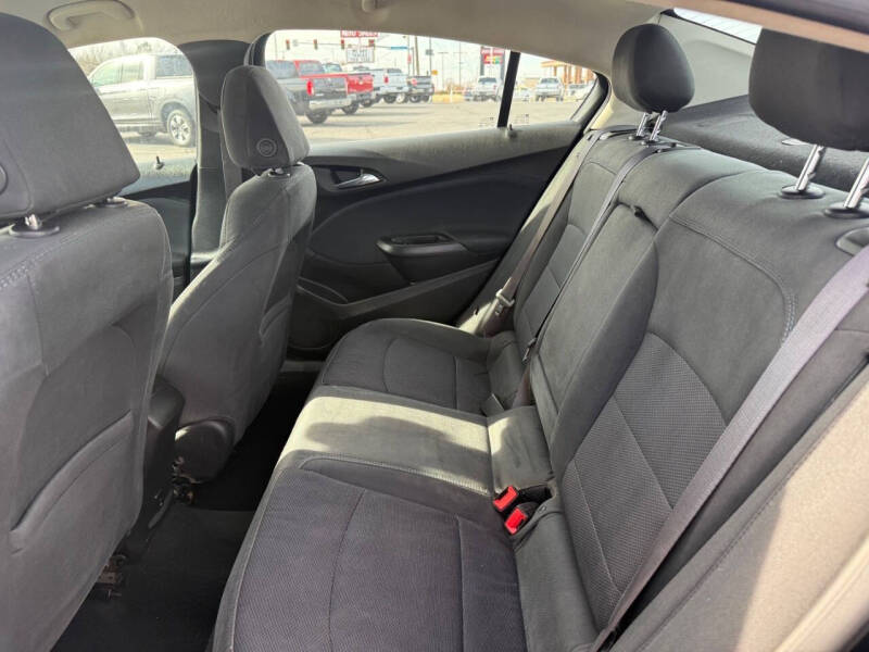 2017 Chevrolet Cruze LT Auto