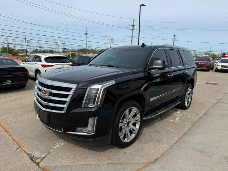 2017 Cadillac Escalade Luxury