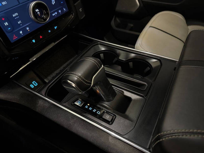 2024 Ford F-150 Lightning Platinum