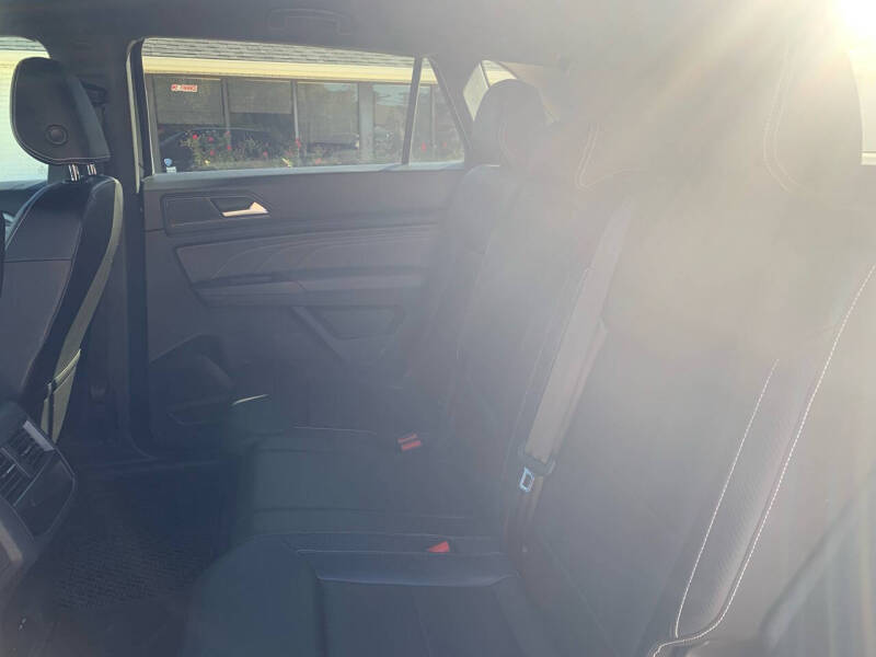 2023 Volkswagen Atlas Cross Sport SE