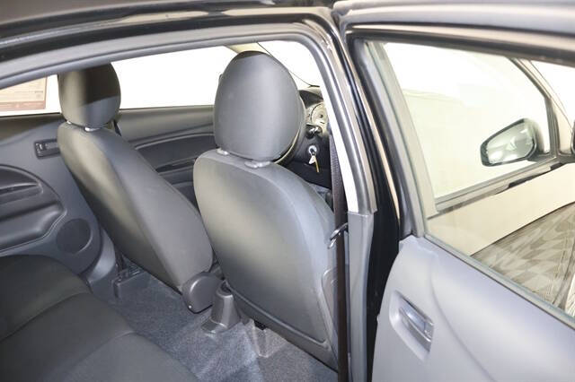 2024 Mitsubishi Mirage G4 ES