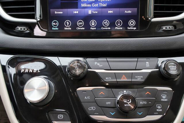 2018 Chrysler Pacifica Hybrid Touring L