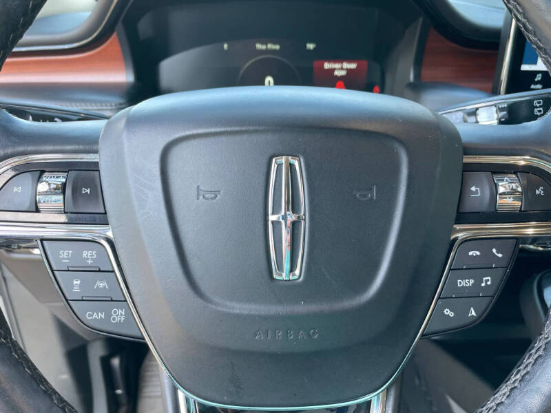 2022 Lincoln Nautilus Reserve