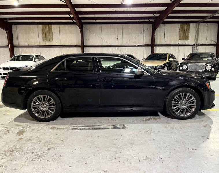 2014 Chrysler 300 C John Varvatos Limited Edition