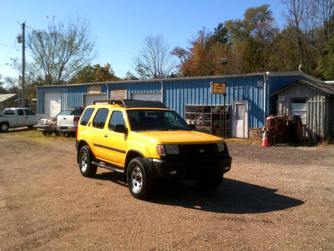 2001 Nissan Xterra for sale at Tom Boyd Motors in Texarkana TX