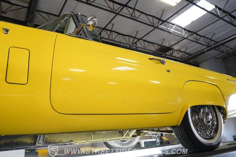 1956 Ford Thunderbird