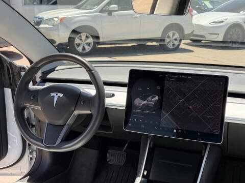 2020 Tesla Model 3 Standard Range Plus