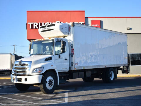 2013 Hino 268A