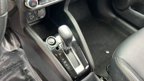 2019 Nissan Kicks SR