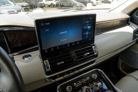 2023 Lincoln Navigator L Reserve