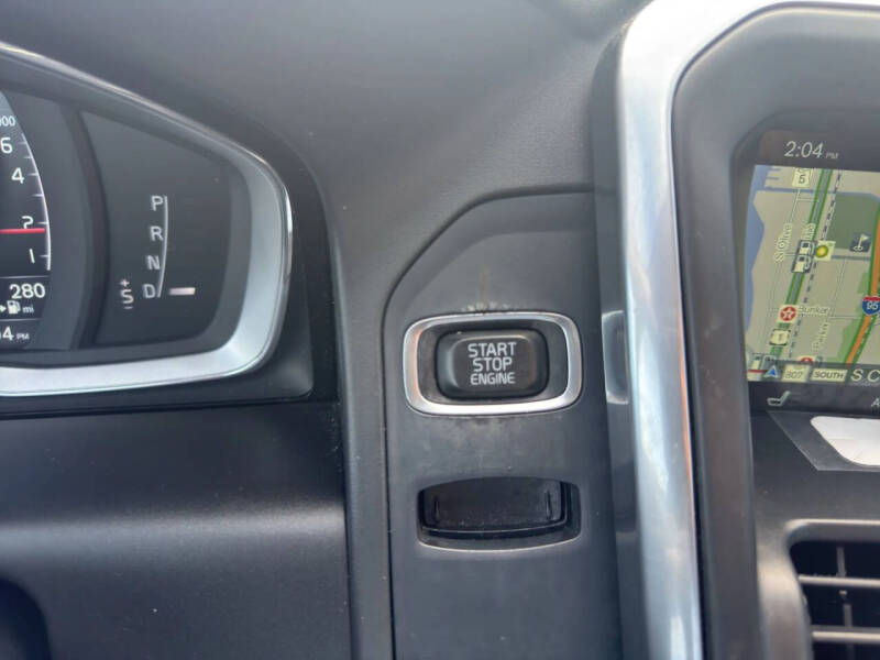 2016 Volvo XC60 T6 Drive-E