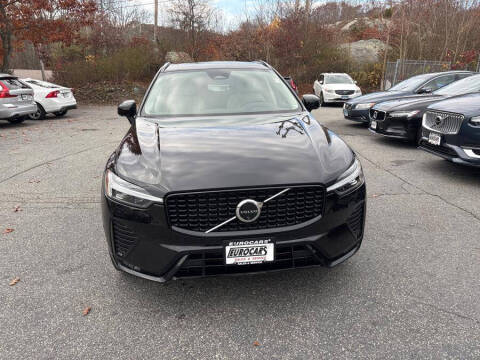 2024 Volvo XC60 B5 Plus Dark Theme