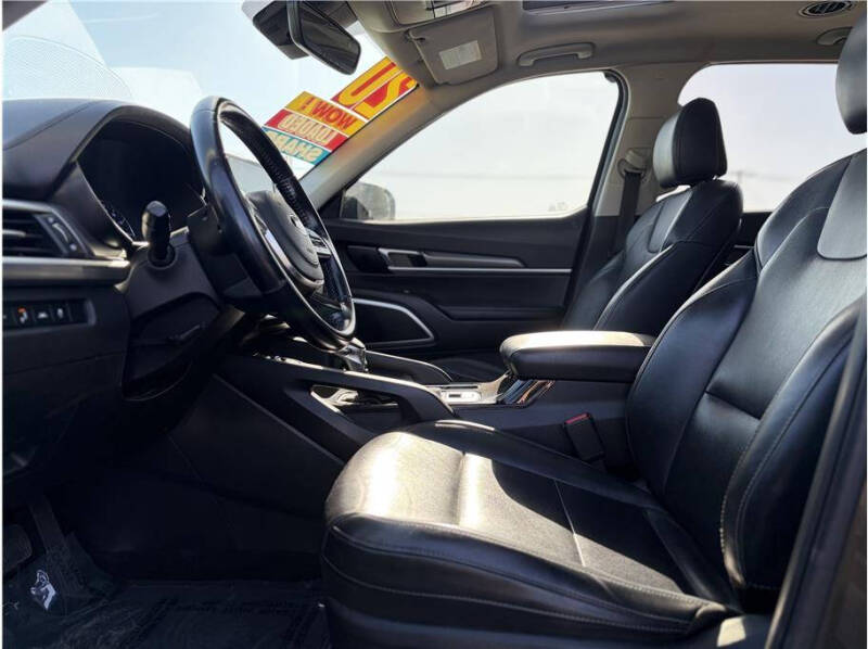 2020 Kia Telluride S