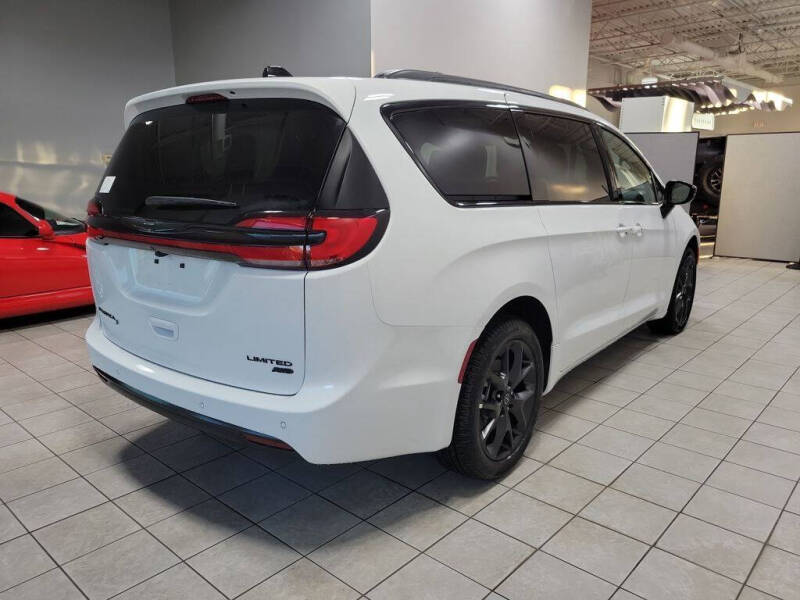 2026 Chrysler Pacifica Limited
