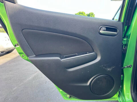 2013 Mazda MAZDA2 Touring