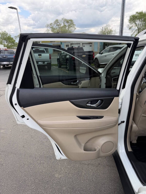 2016 Nissan Rogue SL