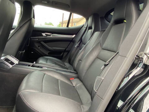 2012 Porsche Panamera 4