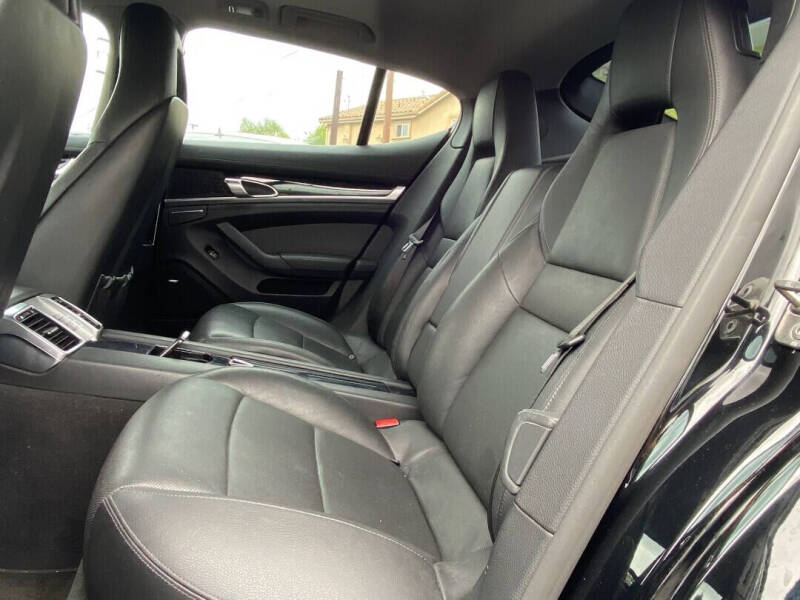 2012 Porsche Panamera 4