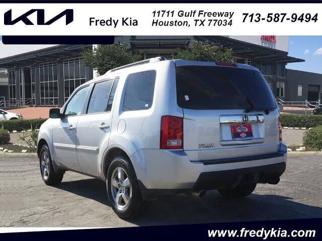 Used 2009 Honda Pilot EX-L with VIN 5FNYF38679B016738 for sale in Houston, TX