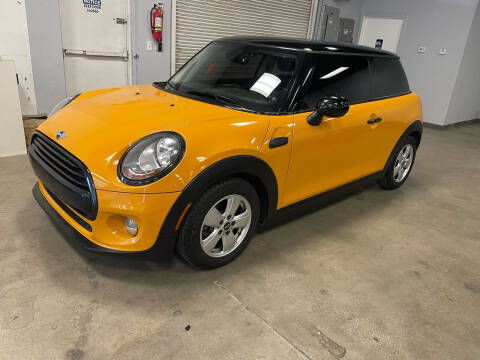 2015 MINI Hardtop 2 Door for sale at Boktor Motors - Las Vegas in Las Vegas NV