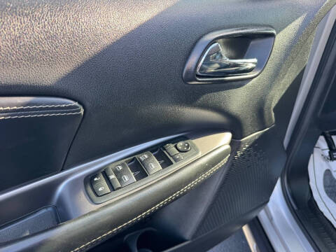 2019 Dodge Journey Crossroad