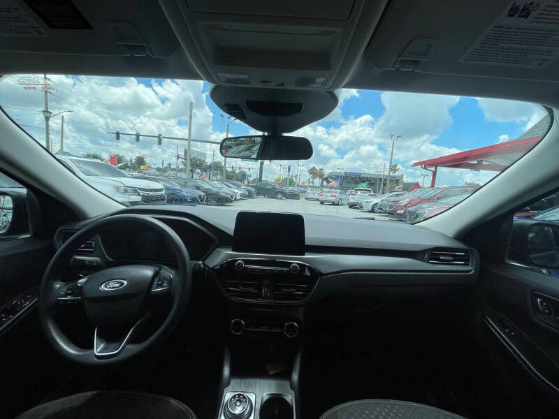 2025 Ford Escape Active