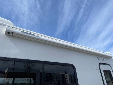 1997 Isuzu Elf Camper