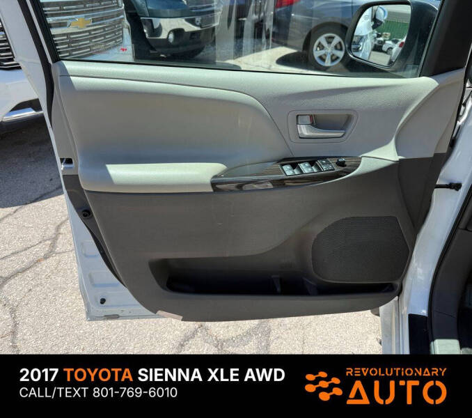 2017 Toyota Sienna