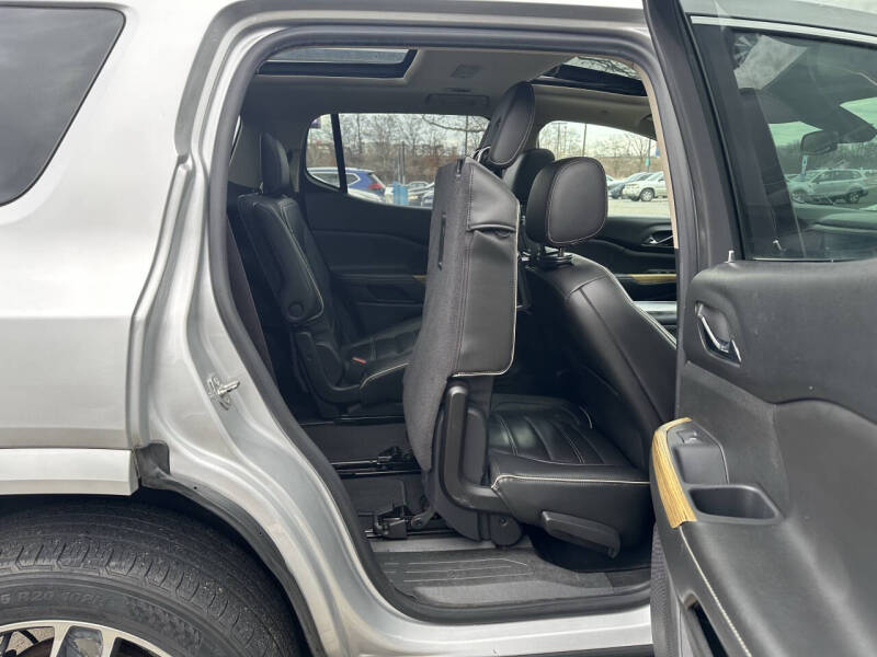 2017 GMC Acadia Denali