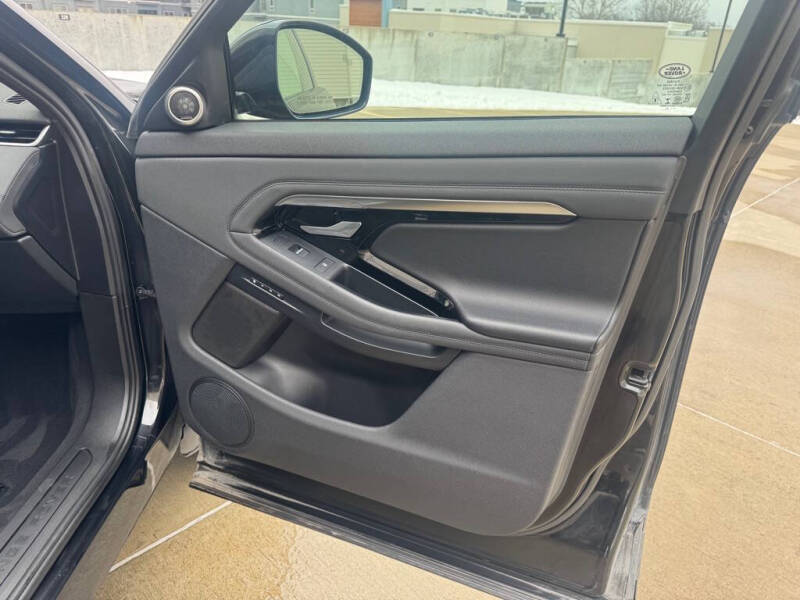 2020 Land Rover Range Rover Evoque SE