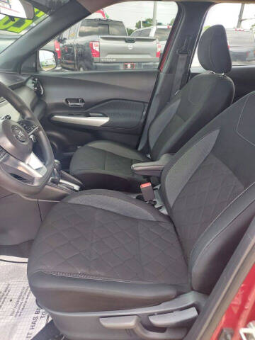 2020 Nissan Kicks SV