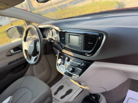 2017 Chrysler Pacifica Touring