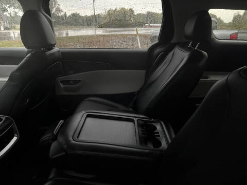 2022 Kia Carnival LX