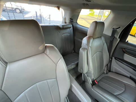 2013 GMC Acadia Denali