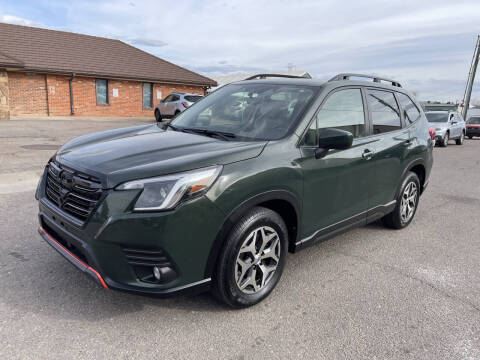 2022 Subaru Forester for sale at STATEWIDE AUTOMOTIVE in Englewood CO