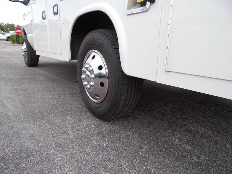 2019 Ford E-350