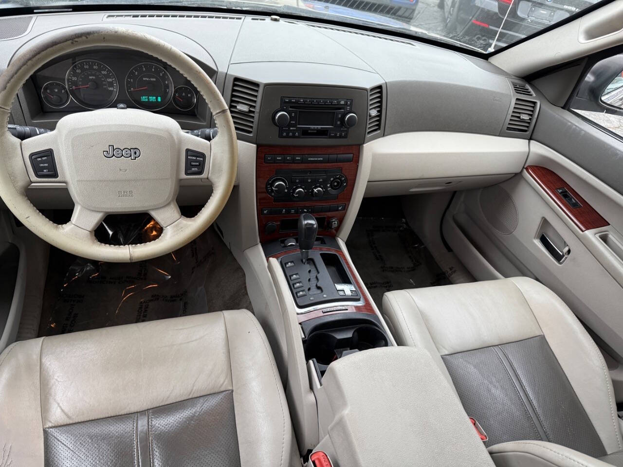 2005 Jeep Grand Cherokee Limited photo 16