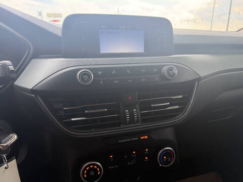 2020 Ford Escape S
