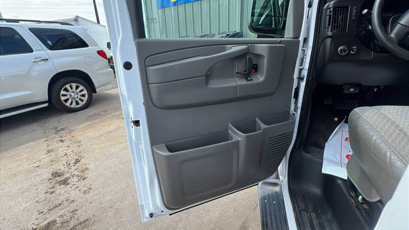2014 Chevrolet Express LT 2500