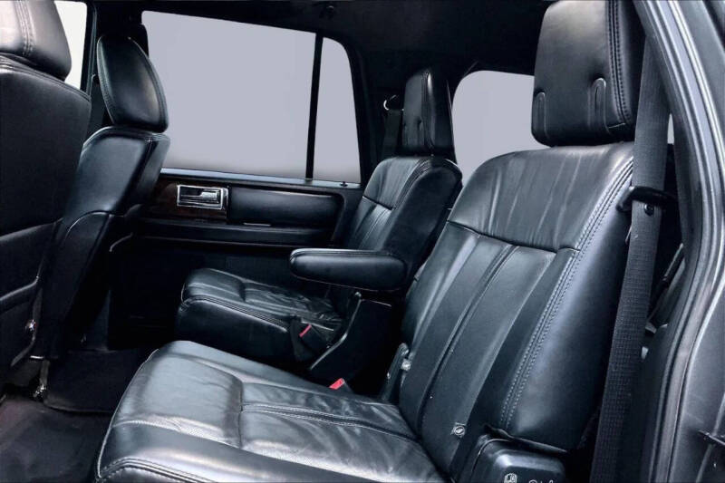 2017 Lincoln Navigator L Select