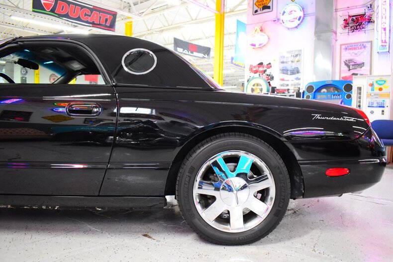 2002 Ford Thunderbird Deluxe