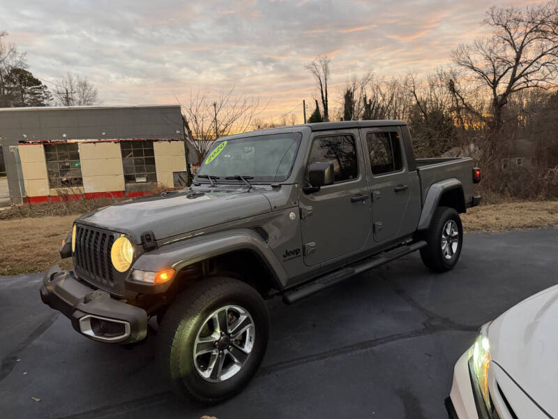 2020 Jeep Gladiator Sport