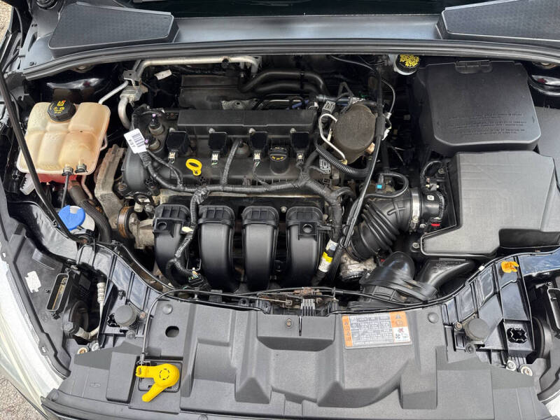 2016 Ford Focus SE - Photo 19