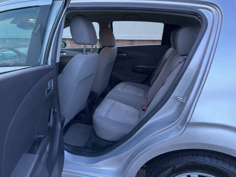 2012 Chevrolet Sonic LS