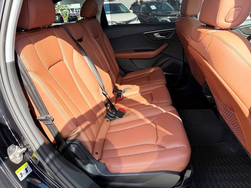 2021 Audi Q7 quattro Premium Plus 55 TFSI